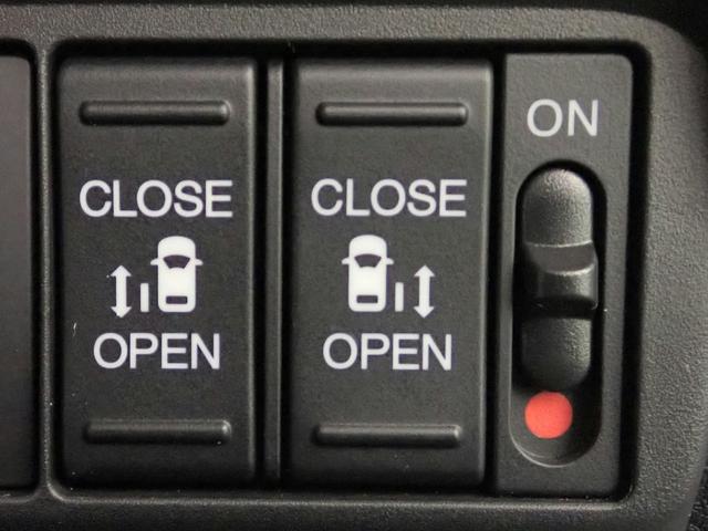 フリード ｅ：ＨＥＶエアーＥＸ　ギャザズ８インチメモリーナビ　フルセグＴＶ　ブルートゥース　バックカメラ　両側電動スライドドア　ＬＥＤオートライト　ワンオーナー　シートヒーター　ハーフレザーシート　パーキングセンサー　ＢＳＩ（12枚目）