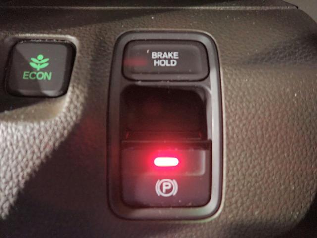 Ｎ－ＷＧＮ Ｌホンダセンシング　ギャザズメモリーナビ　フルセグＴＶ　ＣＤ＆ＤＶＤ再生　ブルートゥース　バックカメラ　ＥＴＣ車載器　シートヒーター　ＬＥＤオートライト　ワンオーナー　禁煙車　パーキングセンサー　ホンダセンシング（17枚目）