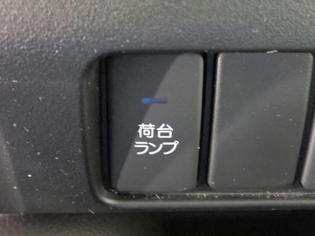 アクティトラック ＳＤＸ　５速マニュアル　純正オーディオＦＭＡＭラジオ　４ＷＤ　エアコン　運転席エアバック　ＡＢＳ　パワステ　ワンオーナー　荷台保護カバー（9枚目）