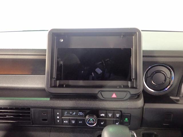 Ｎ－ＢＯＸカスタム コーディネートスタイル　オーディオレス　バックカメラ　両側電動スライドドア　ＬＥＤオートライト　ワンオーナー　禁煙車　Ｐセンサー　シートヒーター　レザーシート　ルーフコンソール　シートバックテーブル　ホンダセンシング（8枚目）