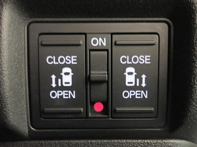 Ｎ－ＢＯＸカスタム コーディネートスタイル　オーディオレス　バックカメラ　両側電動スライドドア　ＬＥＤオートライト　ワンオーナー　禁煙車　Ｐセンサー　シートヒーター　レザーシート　ルーフコンソール　シートバックテーブル　ホンダセンシング（11枚目）