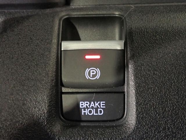 Ｎ－ＢＯＸカスタム コーディネートスタイル　オーディオレス　バックカメラ　両側電動スライドドア　ＬＥＤオートライト　ワンオーナー　禁煙車　Ｐセンサー　シートヒーター　レザーシート　ルーフコンソール　シートバックテーブル　ホンダセンシング（16枚目）