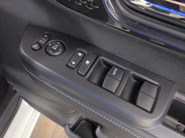 Ｎ－ＢＯＸカスタム コーディネートスタイル　オーディオレス　バックカメラ　両側電動スライドドア　ＬＥＤオートライト　ワンオーナー　禁煙車　Ｐセンサー　シートヒーター　レザーシート　ルーフコンソール　シートバックテーブル　ホンダセンシング（18枚目）