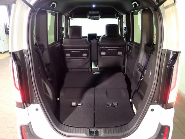Ｎ－ＢＯＸカスタム コーディネートスタイル　オーディオレス　バックカメラ　両側電動スライドドア　ＬＥＤオートライト　ワンオーナー　禁煙車　Ｐセンサー　シートヒーター　レザーシート　ルーフコンソール　シートバックテーブル　ホンダセンシング（29枚目）