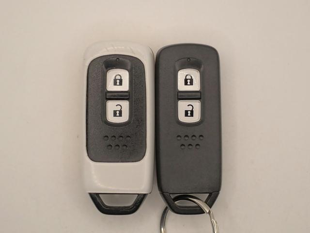 Ｎ－ＷＧＮカスタム Ｌ・ターボ　社外メモリーナビ　フルセグＴＶ　ＣＤ＆ＤＶＤ再生　ブルートゥース　バックカメラ　ＥＴＣ車載器　シートヒーター　ＬＥＤオートライト　禁煙車　Ｐセンサー　レザーシート　パドルシフト　ＵＳＢ充電（11枚目）