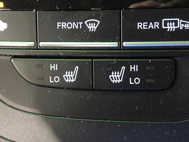 フリード Ｇブラックスタイル　ギャザズメモリーナビ　フルセグＴＶ　ＣＤ＆ＤＶＤ再生　ブルートゥース　バックカメラ　ＥＴＣ２．０　両側電動スライドドア　ＬＥＤオートライト　ワンオーナー　シートヒーター　ホンダセンシング　ドラレコ前後（11枚目）