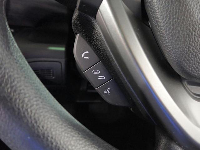 フリード Ｇブラックスタイル　ギャザズメモリーナビ　フルセグＴＶ　ＣＤ＆ＤＶＤ再生　ブルートゥース　バックカメラ　ＥＴＣ２．０　両側電動スライドドア　ＬＥＤオートライト　ワンオーナー　シートヒーター　ホンダセンシング　ドラレコ前後（18枚目）