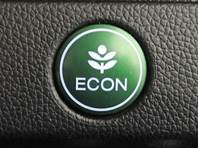 フィットハイブリッド Lパッケージ ギャザズSDナビ フルセグTV CD&DVD再生 ブルートゥース バックカメラ ETC車載器 LEDオートライト ワンオーナー あんしんパッケージ ハーフレザーシート アイドリングストップ(12枚目)