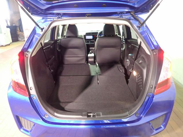 フィットハイブリッド Lパッケージ ギャザズSDナビ フルセグTV CD&DVD再生 ブルートゥース バックカメラ ETC車載器 LEDオートライト ワンオーナー あんしんパッケージ ハーフレザーシート アイドリングストップ(27枚目)