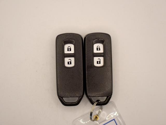 Ｎ－ＯＮＥ セレクト　ギャザズ７インチメモリーナビ　フルセグＴＶ　ブルートゥース　バックカメラ　ＥＴＣ車載器　ＨＩＤオートライト　禁煙車　シートヒーター　ドラレコ　ハーフレザーシート　あんしんパッケージ（11枚目）