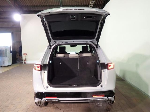 ヴェゼル ｅ：ＨＥＶＰＬａＹ　ギャザズ９インチナビ　フルセグＴＶ　ブルートゥース　全方位カメラ　ＥＴＣ２．０　ＬＥＤオートライト　ワンオーナー　禁煙車　パーキングセンサー　シート＆ステアリングヒーター　ワイヤレス充電　サンルーフ（29枚目）