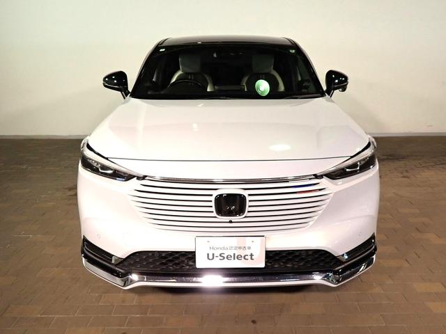 ヴェゼル ｅ：ＨＥＶＰＬａＹ　ギャザズ９インチナビ　フルセグＴＶ　ブルートゥース　全方位カメラ　ＥＴＣ２．０　ＬＥＤオートライト　ワンオーナー　禁煙車　パーキングセンサー　シート＆ステアリングヒーター　ワイヤレス充電　サンルーフ（32枚目）