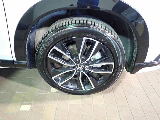 ヴェゼル ｅ：ＨＥＶＰＬａＹ　ギャザズ９インチナビ　フルセグＴＶ　ブルートゥース　全方位カメラ　ＥＴＣ２．０　ＬＥＤオートライト　ワンオーナー　禁煙車　パーキングセンサー　シート＆ステアリングヒーター　ワイヤレス充電　サンルーフ（37枚目）