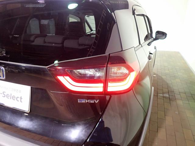 フィット ｅ：ＨＥＶクロスター　ギャザズ９インチＳＤナビ　フルセグＶ　ブルートゥース　バックカメラ　ＥＴＣ車載器　ＬＥＤオートライト　オートハイビーム　ワンオーナー　ドラレコ前後　パーキングセンサー　レーダークルーズＣ　ルーフレール（28枚目）