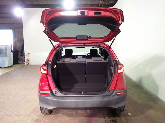 フィット ｅ：ＨＥＶクロスター　ギャザズ８インチＳＤナビ　フルセグＶ　ブルートゥース　バックカメラ　ＥＴＣ車載器　ＬＥＤオートライト　オートハイビーム　ワンオーナー　禁煙車　ドラレコ前後　パーキングセンサー　レーダークルーズＣ（27枚目）