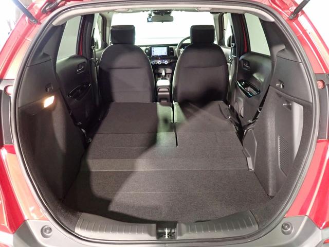 フィット ｅ：ＨＥＶクロスター　ギャザズ８インチＳＤナビ　フルセグＶ　ブルートゥース　バックカメラ　ＥＴＣ車載器　ＬＥＤオートライト　オートハイビーム　ワンオーナー　禁煙車　ドラレコ前後　パーキングセンサー　レーダークルーズＣ（28枚目）