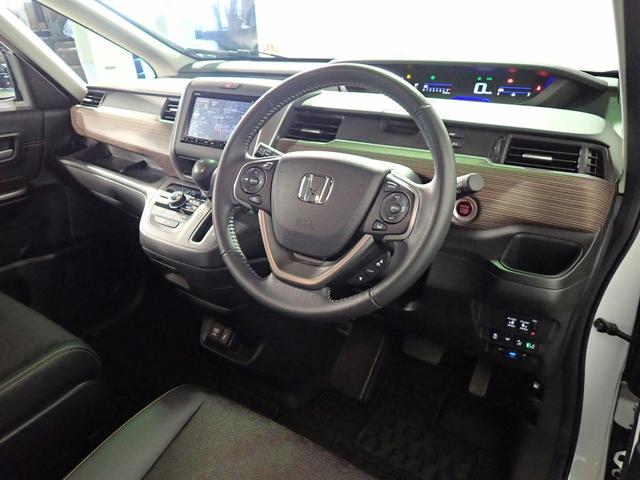 フリード＋ クロスター　ギャザズメモリーナビ　フルセグＴＶ　ブルートゥース　バックカメラ　ＥＴＣ車載器　両側電動スライドドア　ＬＥＤオートライト　シートヒーター　ワンオーナー　禁煙車　ハーフレザーシート　ルーフレール（23枚目）