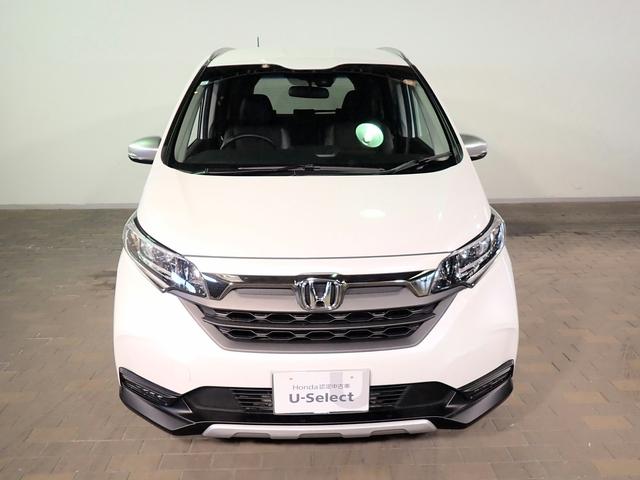 フリード＋ クロスター　ギャザズメモリーナビ　フルセグＴＶ　ブルートゥース　バックカメラ　ＥＴＣ車載器　両側電動スライドドア　ＬＥＤオートライト　シートヒーター　ワンオーナー　禁煙車　ハーフレザーシート　ルーフレール（31枚目）