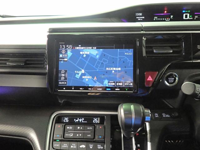 ステップワゴンスパーダ スパーダ・クールスピリットホンダセンシング　ギャザズ９インチメモリーナビ　フルセグＴＶ　ブルートゥース　天吊りモニター　バックカメラ　ＥＴＣ車載器　両側電動スライドドア　ＬＥＤオートライト　ワンオーナー　禁煙車　シートヒーター　パドルシフト（8枚目）