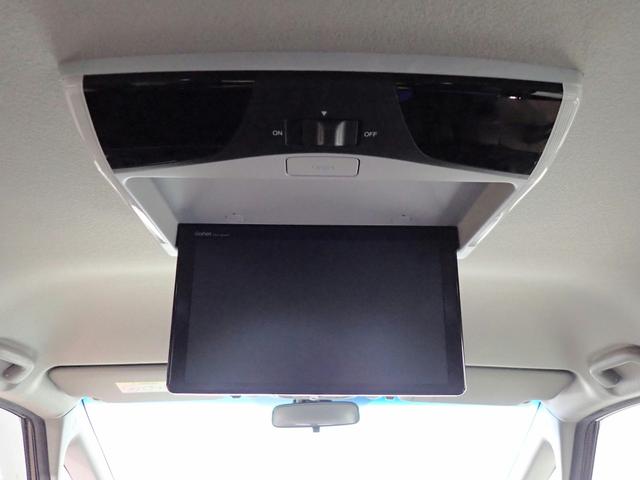 ステップワゴンスパーダ スパーダ・クールスピリットホンダセンシング　ギャザズ９インチメモリーナビ　フルセグＴＶ　ブルートゥース　天吊りモニター　バックカメラ　ＥＴＣ車載器　両側電動スライドドア　ＬＥＤオートライト　ワンオーナー　禁煙車　シートヒーター　パドルシフト（9枚目）