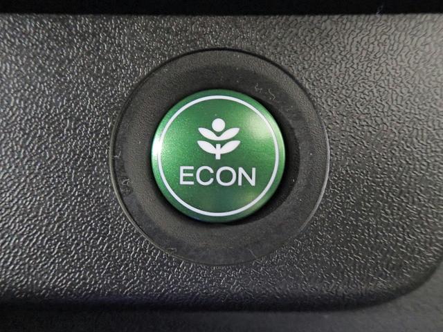 ステップワゴンスパーダ スパーダ・クールスピリットホンダセンシング　ギャザズ９インチメモリーナビ　フルセグＴＶ　ブルートゥース　天吊りモニター　バックカメラ　ＥＴＣ車載器　両側電動スライドドア　ＬＥＤオートライト　ワンオーナー　禁煙車　シートヒーター　パドルシフト（17枚目）