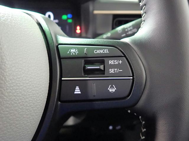 Ｎ－ＯＮＥ ｅ： ｅ：Ｌ　ホンダコネクト９インチディスプレイナビ　フルセグＴＶ　ブルートゥース　バックカメラ　ＬＥＤオートライト　禁煙車　シートヒーター　急速充電ポート　純正１４ＡＷ　スマートキー　ホンダセンシング（12枚目）