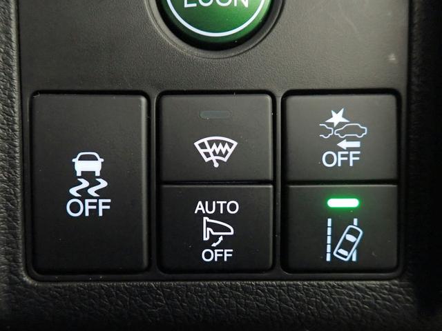 ヴェゼル RS・ホンダセンシング 社外メモリーナビ フルセグTV CD&DVD再生 ブルートゥース Bカメラ ETC車載器 LEDオートライト ワンオーナー シートヒーター パドルシフト ドラレコ ハーフレザーシート(16枚目)