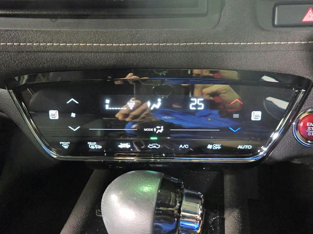 ヴェゼル RS・ホンダセンシング 社外メモリーナビ フルセグTV CD&DVD再生 ブルートゥース Bカメラ ETC車載器 LEDオートライト ワンオーナー シートヒーター パドルシフト ドラレコ ハーフレザーシート(19枚目)