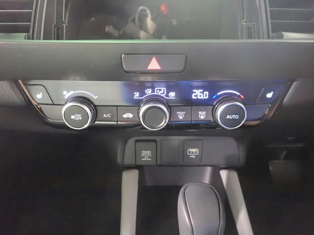 フィット ｅ：ＨＥＶホーム　オーディオレス　バックカメラ　ホンダセンシング　レーダークルーズＣ　ＬＥＤオートライト　オートハイビーム　ワンオーナー　禁煙車　パーキングセンサー　ハーブレザーシート　シートヒーター　ホンダセンシング（17枚目）