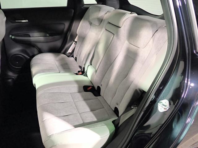 フィット ｅ：ＨＥＶホーム　オーディオレス　バックカメラ　ホンダセンシング　レーダークルーズＣ　ＬＥＤオートライト　オートハイビーム　ワンオーナー　禁煙車　パーキングセンサー　ハーブレザーシート　シートヒーター　ホンダセンシング（25枚目）