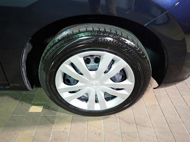 フィット ｅ：ＨＥＶホーム　オーディオレス　バックカメラ　ホンダセンシング　レーダークルーズＣ　ＬＥＤオートライト　オートハイビーム　ワンオーナー　禁煙車　パーキングセンサー　ハーブレザーシート　シートヒーター　ホンダセンシング（36枚目）