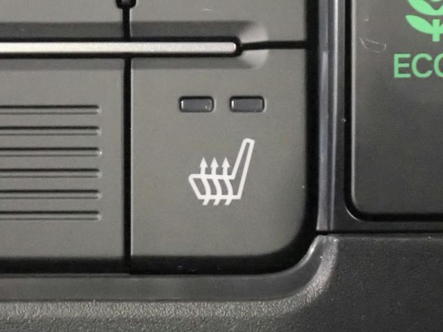 N-BOXカスタム ターボコーディネートスタイル オーディオレス バックカメラ 両側電動スライドドア LEDオートライト オートハイビーム ワンオーナー 禁煙車 Pセンサー シートヒーター レザーシート パドルシフト ホンダセンシング(10枚目)