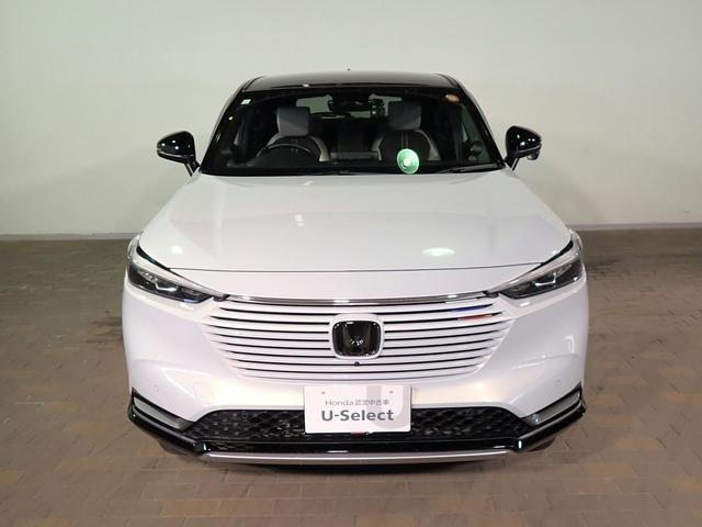 ヴェゼル ｅ：ＨＥＶＰＬａＹ　ホンダコネクト９インチナビ　ブルートゥース　全方位カメラ　ＥＴＣ２．０　ＬＥＤオートライト　ワンオーナー　禁煙車　シートヒーター　ワイヤレス充電　パノラマルーフ　ＢＳＩ　Ｐテールゲート　ドラレコ前後（31枚目）