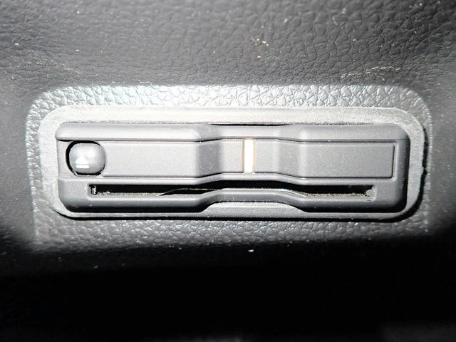 ヴェゼル ｅ：ＨＥＶＺ　ギャザズ９インチナビ　フルセグＴＶ　ブルートゥース　バックカメラ　ＥＴＣ２．０　ＬＥＤオートライト　ワンオーナー　禁煙車　シート＆ステアリングヒーター　ドラレコ前後　ハーフレザーシート　ＢＳＩ（11枚目）