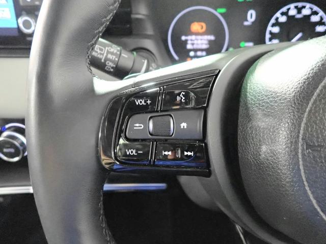 ヴェゼル ｅ：ＨＥＶＺ　ギャザズ９インチナビ　フルセグＴＶ　ブルートゥース　バックカメラ　ＥＴＣ２．０　ＬＥＤオートライト　ワンオーナー　禁煙車　シート＆ステアリングヒーター　ドラレコ前後　ハーフレザーシート　ＢＳＩ（19枚目）