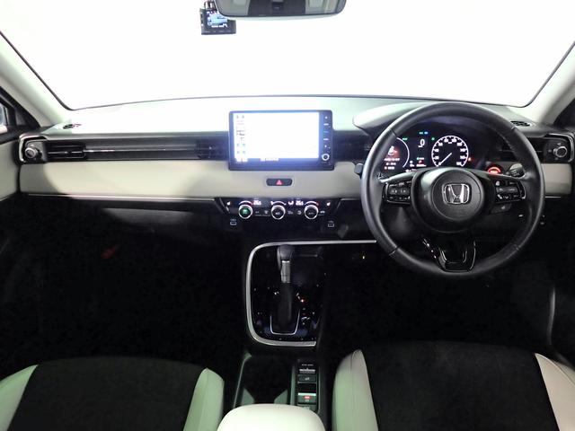 ヴェゼル ｅ：ＨＥＶＺ　ギャザズ９インチナビ　フルセグＴＶ　ブルートゥース　バックカメラ　ＥＴＣ２．０　ＬＥＤオートライト　ワンオーナー　禁煙車　シート＆ステアリングヒーター　ドラレコ前後　ハーフレザーシート　ＢＳＩ（25枚目）