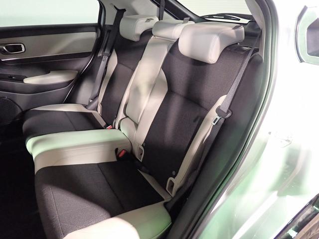 ヴェゼル ｅ：ＨＥＶＺ　ギャザズ９インチナビ　フルセグＴＶ　ブルートゥース　バックカメラ　ＥＴＣ２．０　ＬＥＤオートライト　ワンオーナー　禁煙車　シート＆ステアリングヒーター　ドラレコ前後　ハーフレザーシート　ＢＳＩ（28枚目）