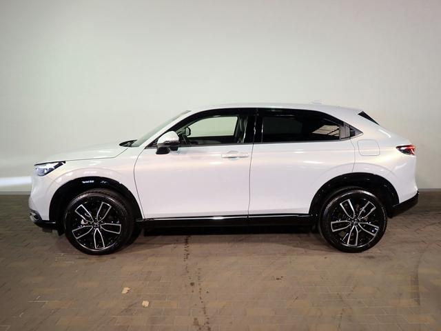 ヴェゼル ｅ：ＨＥＶＺ　ギャザズ９インチナビ　フルセグＴＶ　ブルートゥース　バックカメラ　ＥＴＣ２．０　ＬＥＤオートライト　ワンオーナー　禁煙車　シート＆ステアリングヒーター　ドラレコ前後　ハーフレザーシート　ＢＳＩ（33枚目）