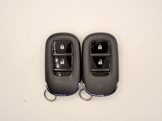 ヴェゼル e:HEVX ギャザズ8インチナビ フルセグTV ブルートゥース バックカメラ ETC車載器 LEDオートライト オートハイビーム ワンオーナー 禁煙車 パーキングセンサー パドルシフト ホンダセンシング(10枚目)