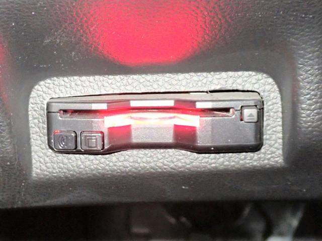 ヴェゼル e:HEVX ギャザズ8インチナビ フルセグTV ブルートゥース バックカメラ ETC車載器 LEDオートライト オートハイビーム ワンオーナー 禁煙車 パーキングセンサー パドルシフト ホンダセンシング(11枚目)