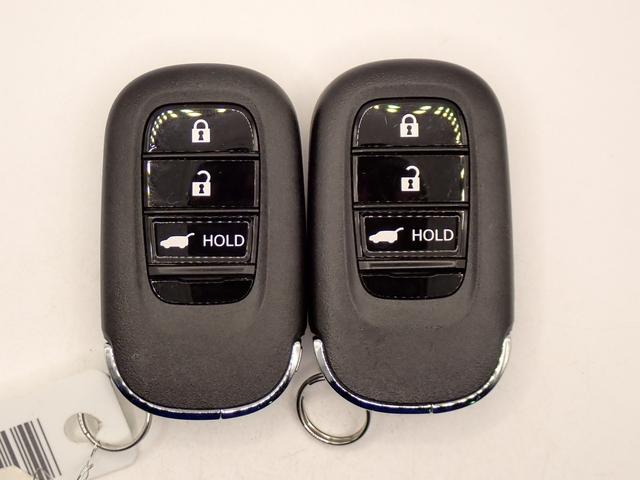 ヴェゼル e:HEVPLaY ホンダコネクト9インチナビ ブルートゥース バックカメラ ETC車載器 LEDオートライト ワンオーナー 禁煙車 シート&ステアリングヒーター ワイヤレス充電 パノラマルーフ BSI ドラレコ前後(11枚目)