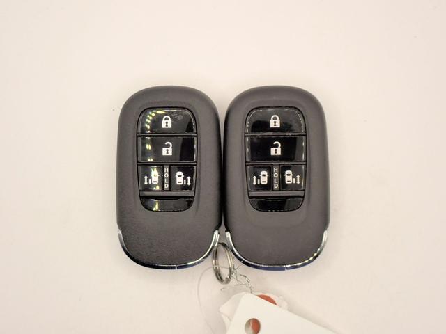 フリード エアーＥＸ　ギャザズ８インチメモリーナビ　ブルートゥース　バックカメラ　両側電動スライドドア　ＥＴＣ車載器　ＬＥＤオートライト　オートハイビーム　ワンオーナー　禁煙車　シートヒーター　ＢＳＩ　パーキングセンサー（11枚目）