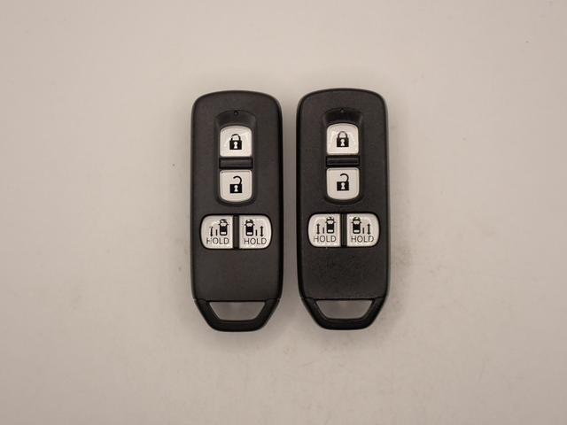 Ｎ－ＢＯＸカスタム Ｌターボスタイル＋ブラック　ギャザズ８インチメモリーナビ　フルセグＴＶ　ブルートゥース　Ｂカメラ　両側電動スライドドア　ＬＥＤオートライト　パーキングセンサー　シートヒーター　シートバックテーブル　パドルシフト　ターボ（10枚目）