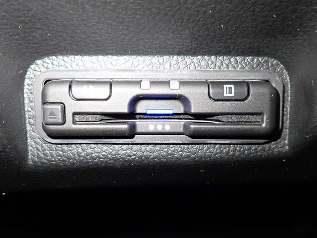 ヴェゼル ｅ：ＨＥＶＺ　ギャザズ９インチナビ　フルセグＴＶ　ブルートゥース　バックカメラ　ＥＴＣ車載器　ＬＥＤオートライト　オートハイビーム　ワンオーナー　禁煙車　パーキングセンサー　パドルシフト　ワイヤレス充電　ＢＳＩ（12枚目）