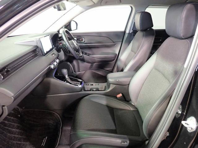 ヴェゼル ｅ：ＨＥＶＺ　ギャザズ９インチナビ　フルセグＴＶ　ブルートゥース　バックカメラ　ＥＴＣ車載器　ＬＥＤオートライト　オートハイビーム　ワンオーナー　禁煙車　パーキングセンサー　パドルシフト　ワイヤレス充電　ＢＳＩ（27枚目）