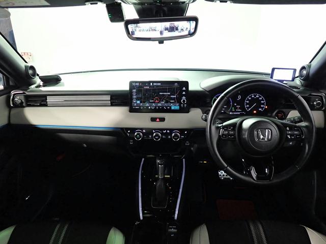 ヴェゼル ｅ：ＨＥＶＺ・ＰＬａＹパッケージ　ホンダコネクト９インチナビ　フルセグＴＶ　ブルートゥース　全方位Ｍ　ＥＴＣ２．０　ＬＥＤオートライト　ワンオーナー　禁煙車　Ｐセンサー　シートヒーター　４ＷＤ　デジタルインナーミラー　無限フルエアロ（23枚目）