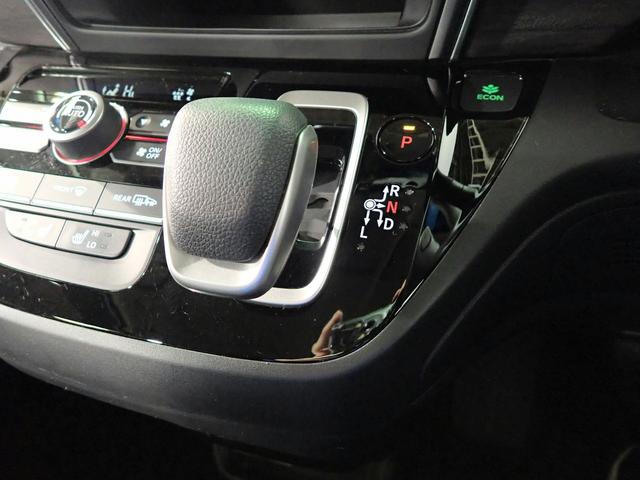 フリードハイブリッド ハイブリッド・Gブラックスタイル ギャザズ8インチメモリーナビ ブルートゥース フルセグTV バックカメラ ETC車載器 両側電動スライドドア シートヒーター LEDオートライト ワンオーナー 禁煙車 純正エンジンスターター(23枚目)