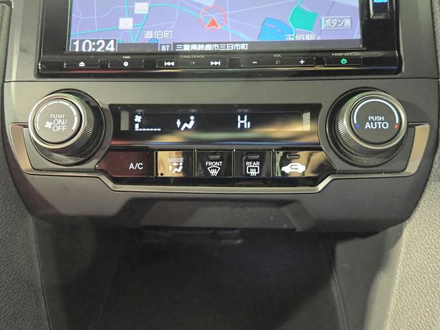 シビック タイプＲ　６速マニュアル　ギャザズメモリーナビ　フルセグＴＶ　ブルトュース　バックカメラ　ＥＴＣ車載器　ＬＥＤオートライト　クルーズコントロール　禁煙車　ドラレコ前後　スマートキー　ターボ　純正２０ＡＷ（19枚目）