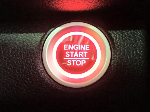 シビック タイプＲ　６速マニュアル　ギャザズメモリーナビ　フルセグＴＶ　ブルトュース　バックカメラ　ＥＴＣ２．０　ＬＥＤオートライト　オートハイビーム　ドラレコ　スマートキー　ホンダセンシング　純正２０ＡＷ（14枚目）