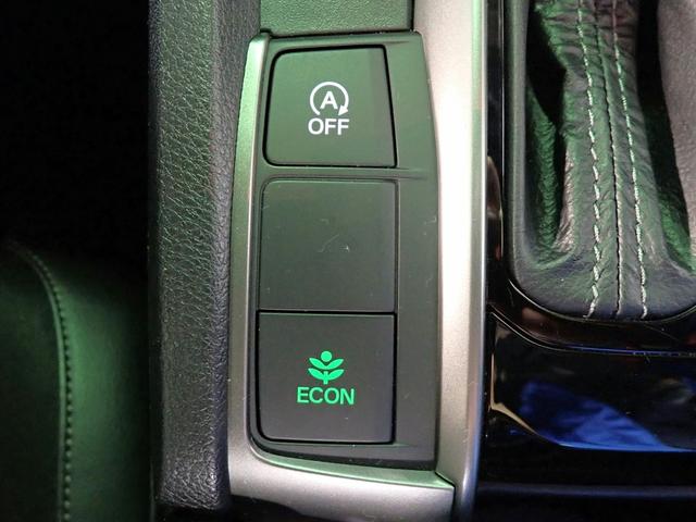 シビック ハッチバック　ギャザズメモリーナビ　フルセグＴＶ　バックカメラ　ＥＴＣ２．０　シートヒーター　ＬＥＤオートライト　オートハイビーム　ワンオーナー　禁煙車　ドラレコ　Ｐシート　ターボ　パドルシフト　ホンダセンシング（17枚目）